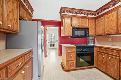 7006 Deer Hunter Lane, Lexington, NC 27295 - Photo 10