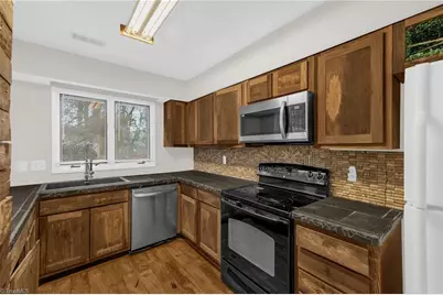 210 College Road #601, Greensboro, NC 27410 - Photo 6