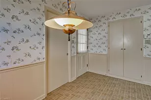 215 Pineburr Rd, Greensboro, NC 27455 - Photo 34