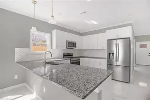 5242 Shattalon Dr, Winston-Salem, NC 27106 - Photo 6