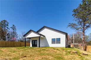 5242 Shattalon Dr, Winston-Salem, NC 27106 - Photo 14