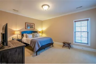 5584 Foxgate Circle, Winston-Salem, NC 27106 - Photo 28