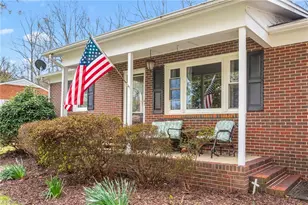 316 Crestview Dr, Thomasville, NC 27360 - Photo 1