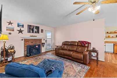 4076 Dunbar Bridge Road, Asheboro, NC 27205 - Photo 6