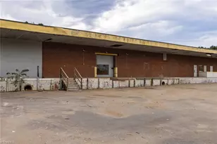 1328 Elkin Hwy 268, North Wilkesboro, NC 28659 - Photo 18