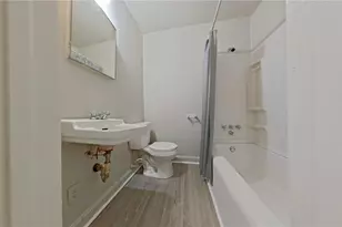 610 Hawthorne Ave, High Point, NC 27262 - Photo 8