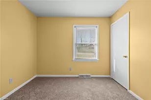 2419 Fernbrook Rd, Greensboro, NC 27405 - Photo 16