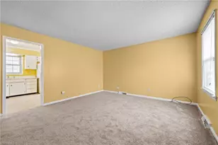 2419 Fernbrook Rd, Greensboro, NC 27405 - Photo 4