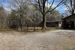208 Rock Haven Dr, King, NC 27021 - Photo 2