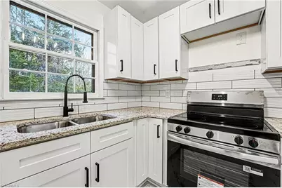 4055 Village Place, Winston-Salem, NC 27127 - Photo 10