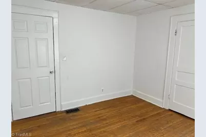 1703 Walker Avenue, Greensboro, NC 27403 - Photo 6