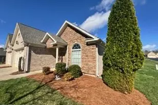 1907 Whisper Lake Dr, Whitsett, NC 27377 - Photo 2