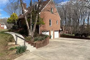 689 Lanier Rd, Lexington, NC 27295 - Photo 2
