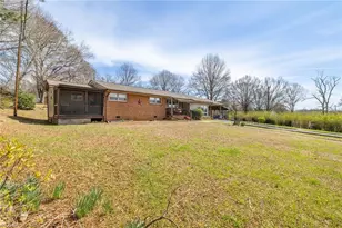 918 Hampton St, Eden, NC 27288 - Photo 4