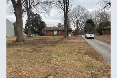 4621 Shattalon Drive, Winston-Salem, NC 27106 - Photo 2