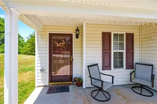 551 Clear Meadow Dr, Winston-Salem, NC 27107 - Photo 4