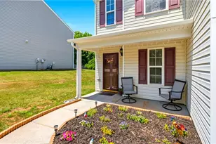 551 Clear Meadow Dr, Winston-Salem, NC 27107 - Photo 4