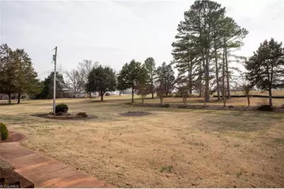 4668 S Nc Highway 150, Lexington, NC 27295 - Photo 6