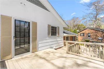 3005 Twin Lakes Drive, Greensboro, NC 27407 - Photo 28