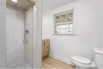 3005 Twin Lakes Drive, Greensboro, NC 27407 - Photo 22