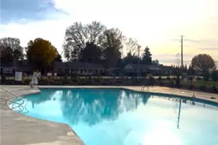 1489 Hallview Ct, Kernersville, NC 27284 - Photo 4