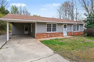 110 Hedgecock Rd, High Point, NC 27265 - Photo 2