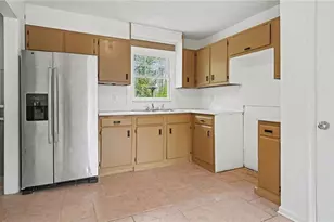 110 Hedgecock Rd, High Point, NC 27265 - Photo 8