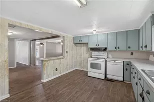 1576 Center Cross Church Rd, Asheboro, NC 27205 - Photo 18