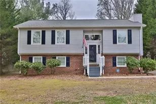 419 Cypress Dr, Reidsville, NC 27320 - Photo 2