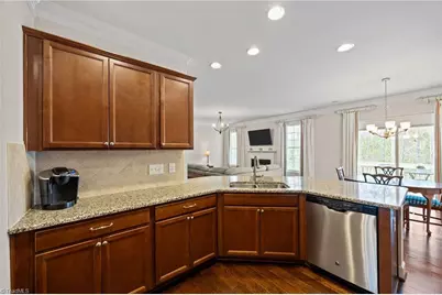 2016 Aramanche Drive, Burlington, NC 27215 - Photo 6