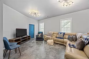 2016 Aramanche Dr, Burlington, NC 27215 - Photo 18