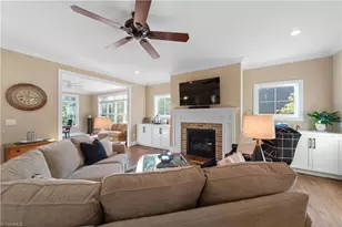 7608 Monty Dr, Kernersville, NC 27284 - Photo 8