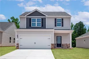 3416 Robindale Dr, Winston-Salem, NC 27107 - Photo 2