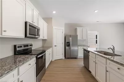 3416 Robindale Drive, Winston-Salem, NC 27107 - Photo 10