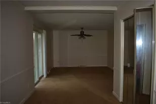 301 Lindale Dr, High Point, NC 27265 - Photo 6