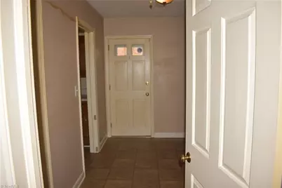 301 Lindale Drive, High Point, NC 27265 - Photo 8