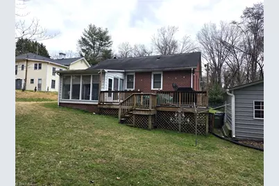 611 Arch Street, Mount Airy, NC 27030 - Photo 8