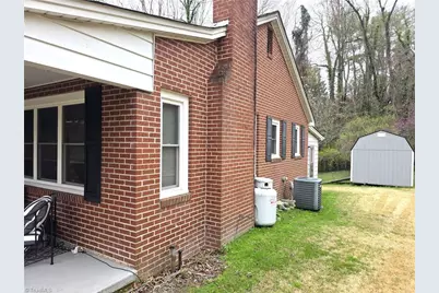 611 Arch Street, Mount Airy, NC 27030 - Photo 4