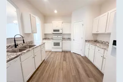 266 Kendall Drive, Winston-Salem, NC 27107 - Photo 2