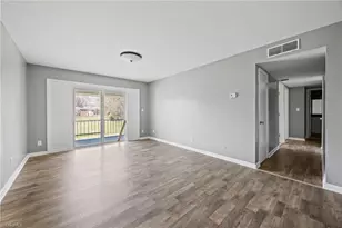 2817 North O.Henry Boulevard, Greensboro, NC 27405 - Photo 10