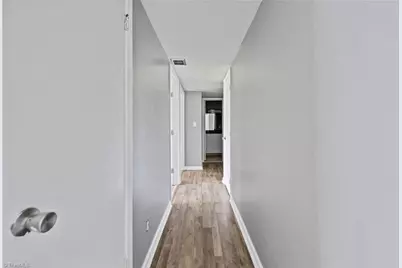 2817 N Ohenry Boulevard #G, Greensboro, NC 27405 - Photo 16