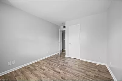 2817 N Ohenry Boulevard #G, Greensboro, NC 27405 - Photo 18