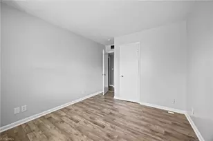 2817 North O.Henry Boulevard, Greensboro, NC 27405 - Photo 18