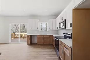 531 Dogwood Cir, High Point, NC 27260 - Photo 16