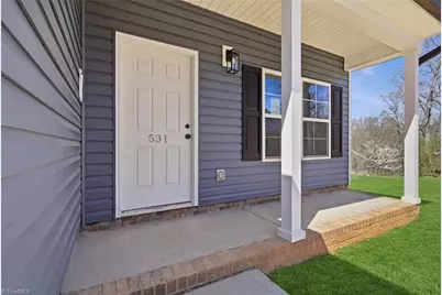 531 Dogwood Circle, High Point, NC 27260 - Photo 4
