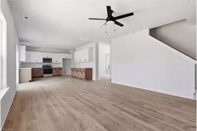 531 Dogwood Circle, High Point, NC 27260 - Photo 12