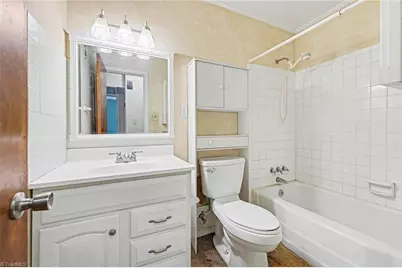 3410 Fern Place, Greensboro, NC 27408 - Photo 18