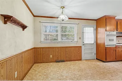 3410 Fern Place, Greensboro, NC 27408 - Photo 6