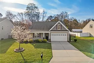 3159 Perrin Dr, Haw River, NC 27258 - Photo 2