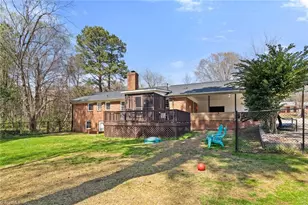 2302 Beaverbrook Dr, Greensboro, NC 27406 - Photo 36